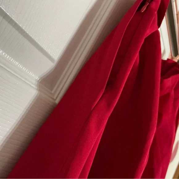 Elegant Red Women's Skirt - Picture 6 of 6